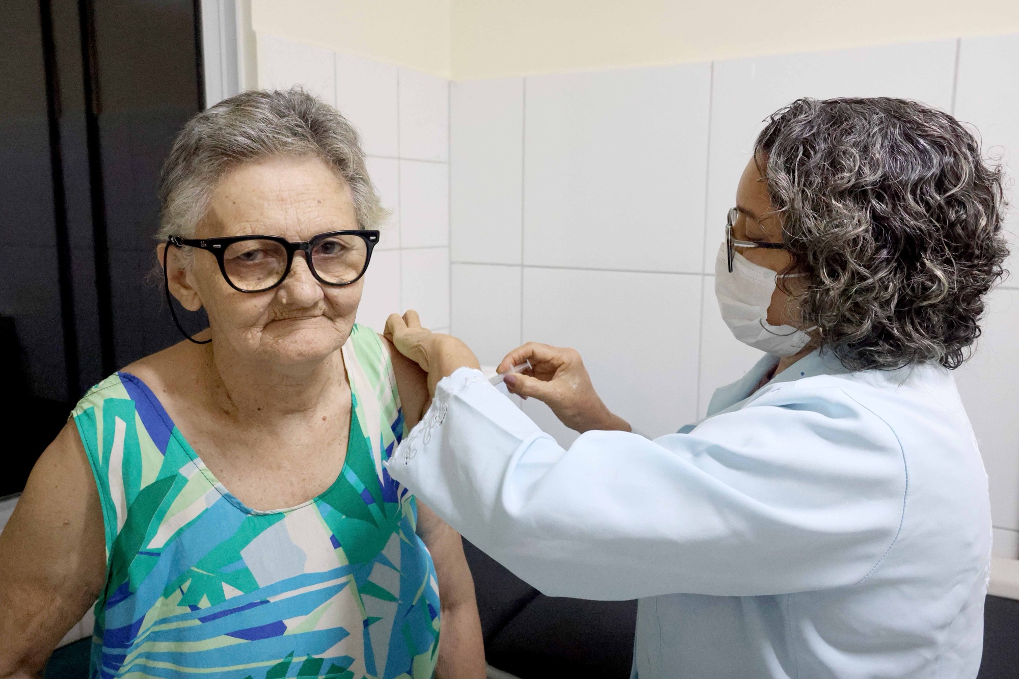 Prefeitura de Fortaleza realiza ação de vacinação contra influenza em shopping da Capital