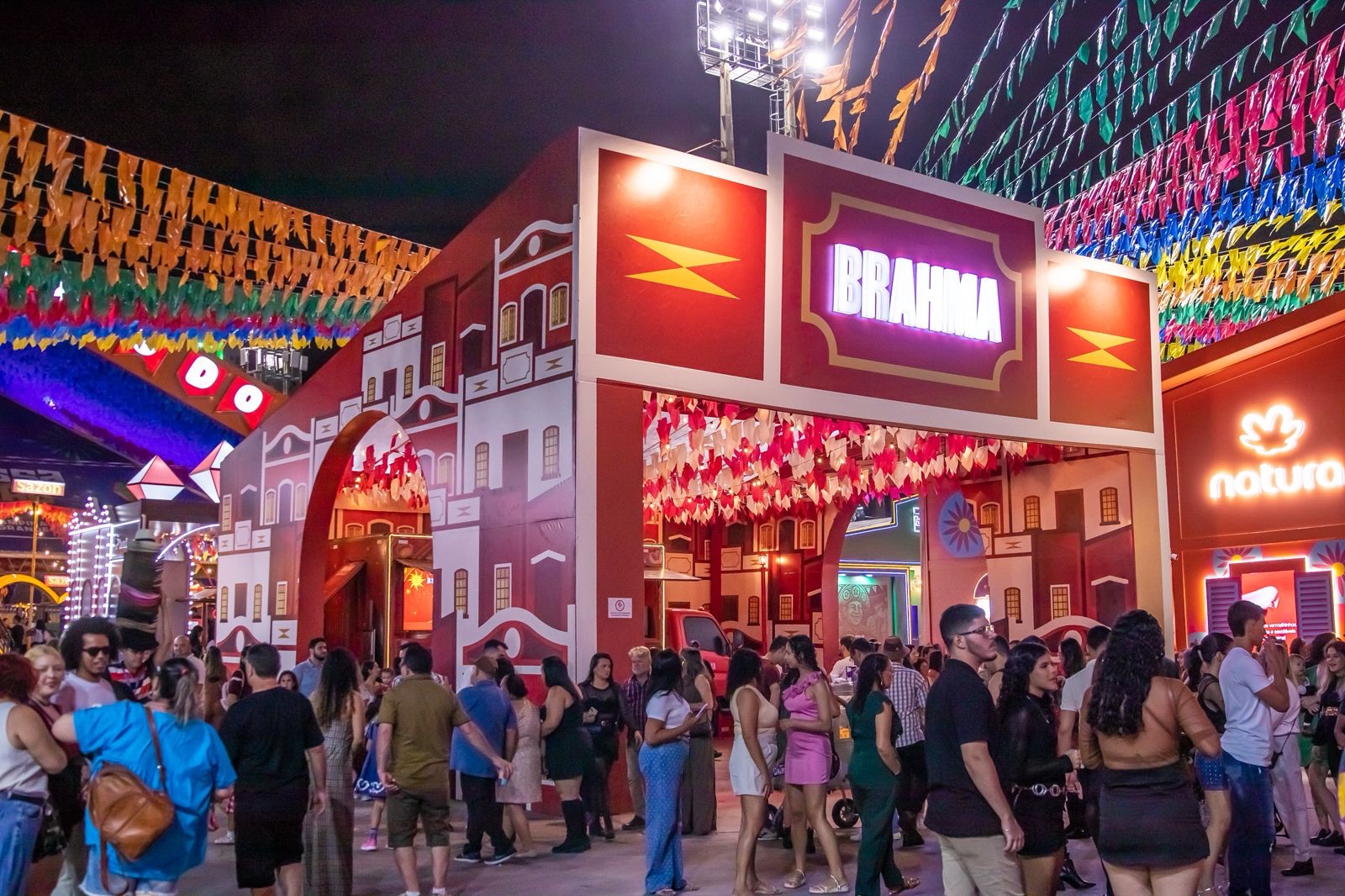 Bar Brahma é o ponto alto no Maior São João do Mundo