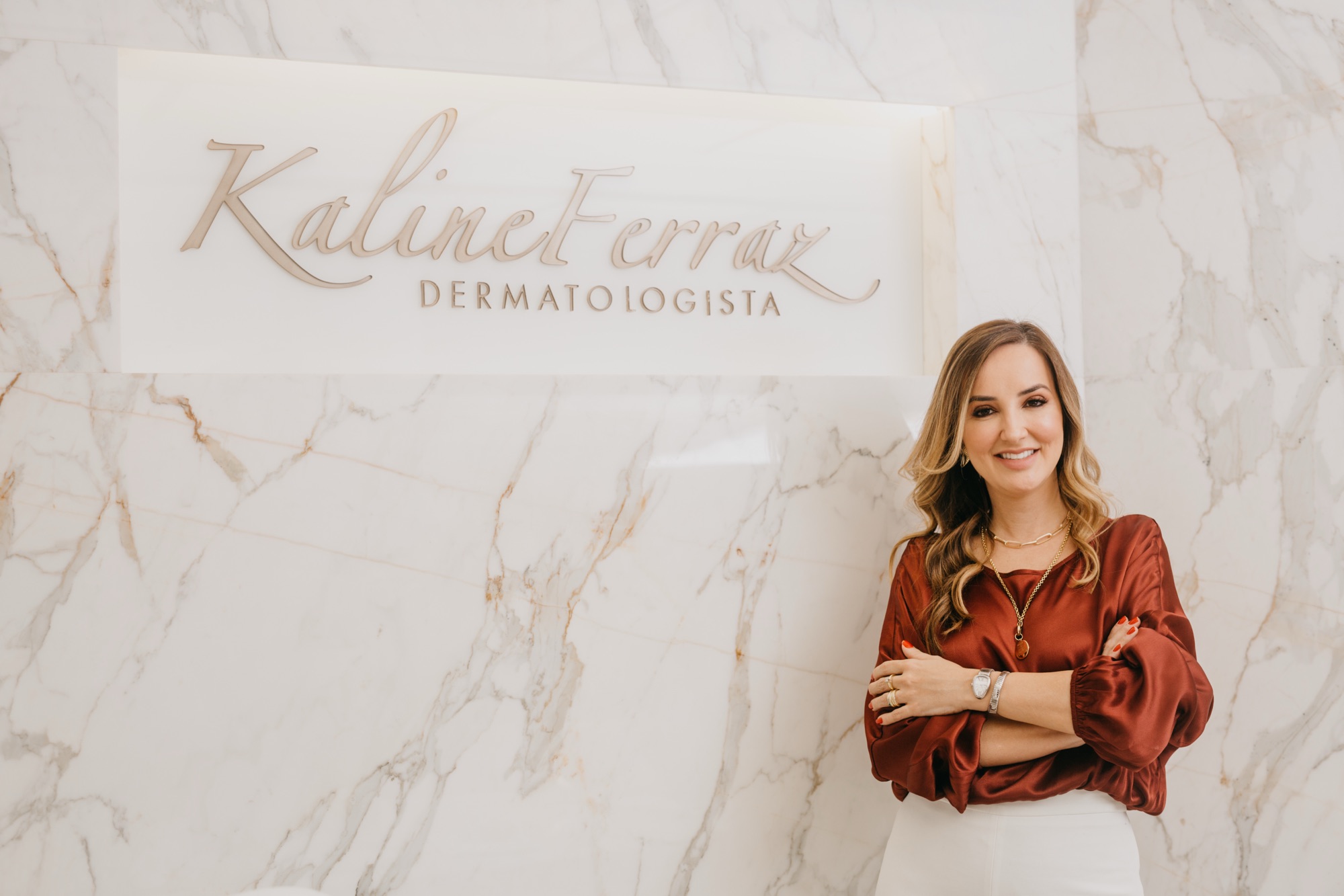 Clínica Kaline Ferraz celebra 7 anos com ações especiais focadas em saúde da pele e bem-estar