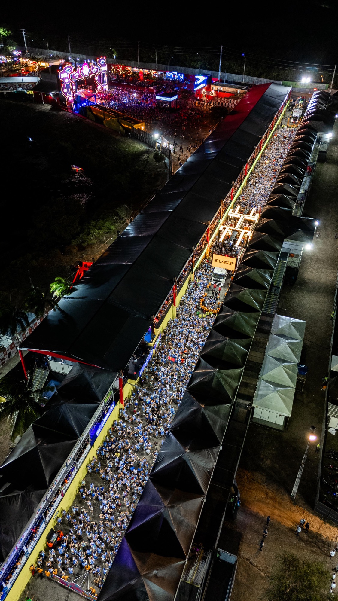 [1ª NOITE] Fortal 2025 estreia com explosão de energia e traz Saulo, Alinne, Bell Marques, Luan Santana, Henry e mais nesta