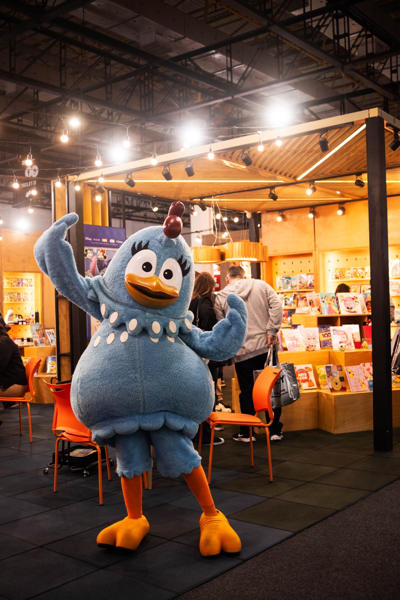 Galinha Pintadinha marca presença na Escolar Office Brasil 2025 com lançamentos e ações especiais