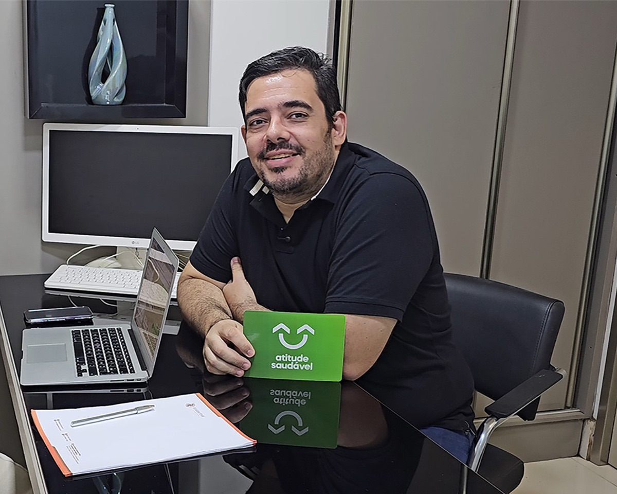 Paulo Divulgador estreia programa Atitude Saudável na CBTV com relato pessoal e debates sobre saúde