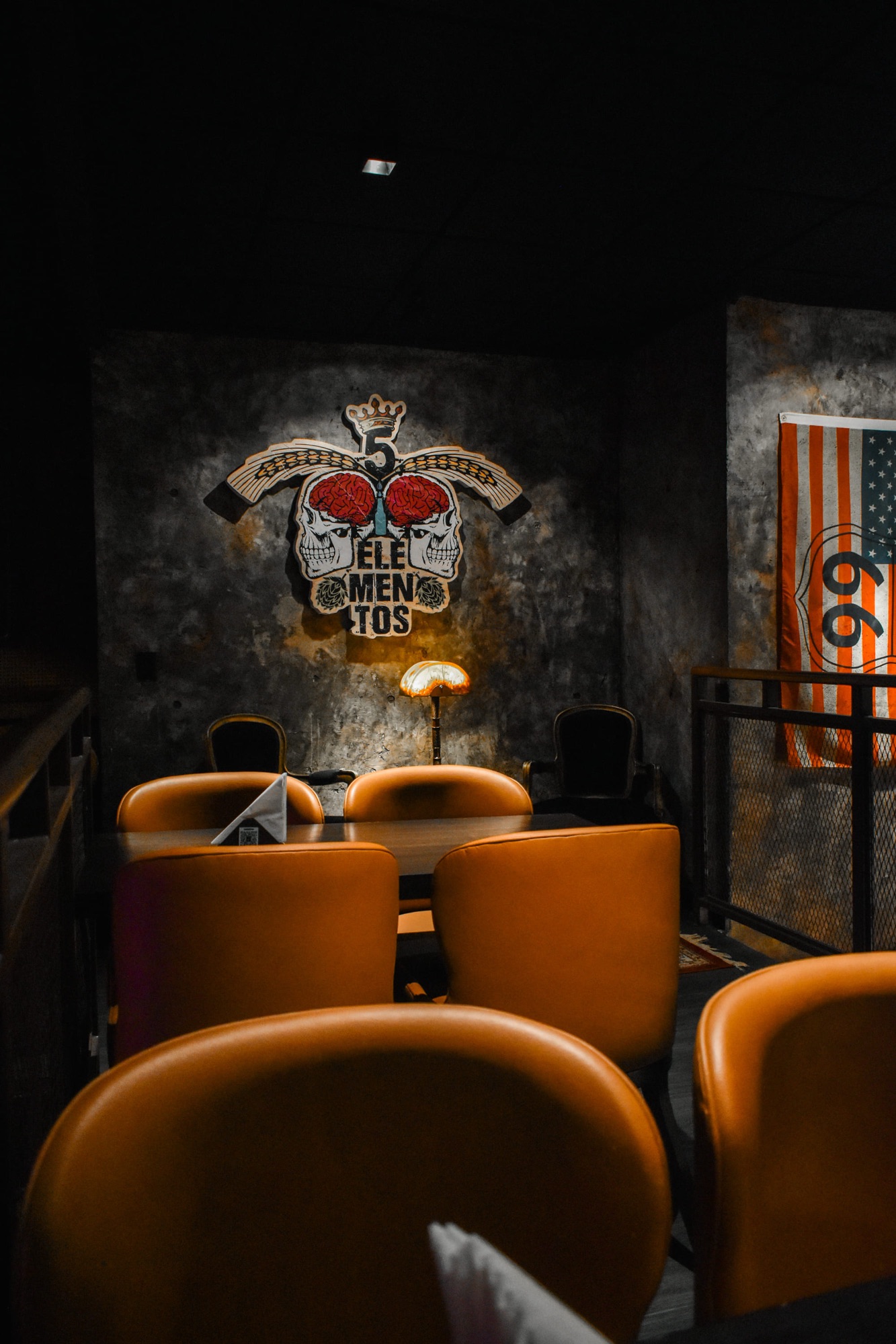 Pub 5 Elementos divulga agenda semanal com destaque para o rock e referências britânicas