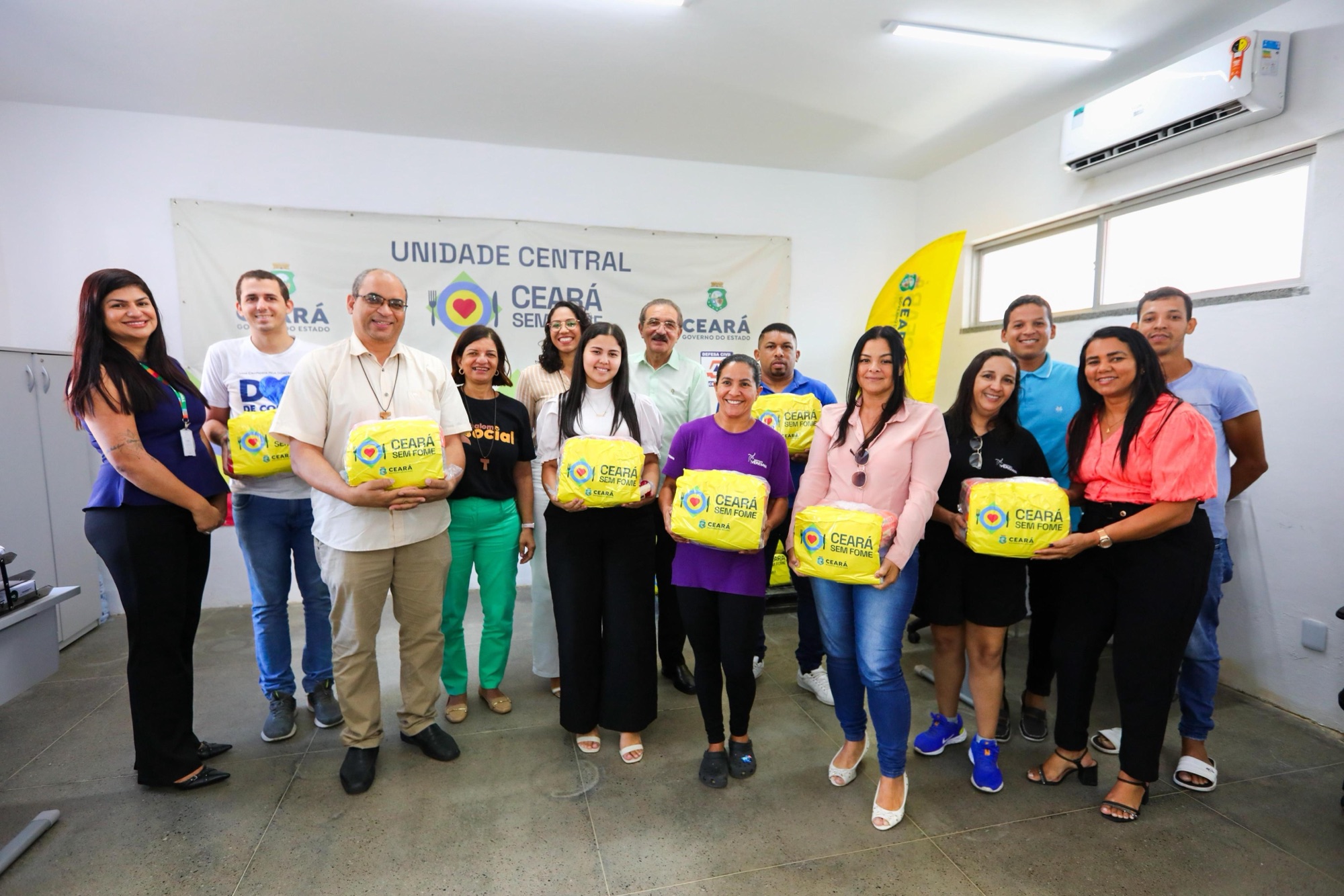 Ceará Sem Fome recebe doação de alimentos arrecadados no Festival Halleluya