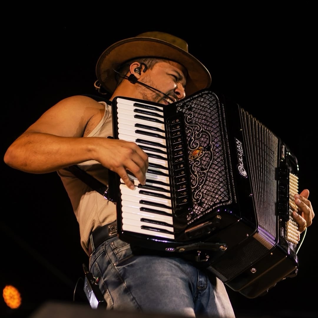 Giullian Monte lança projeto audiovisual “Músicas da Minha Terra”