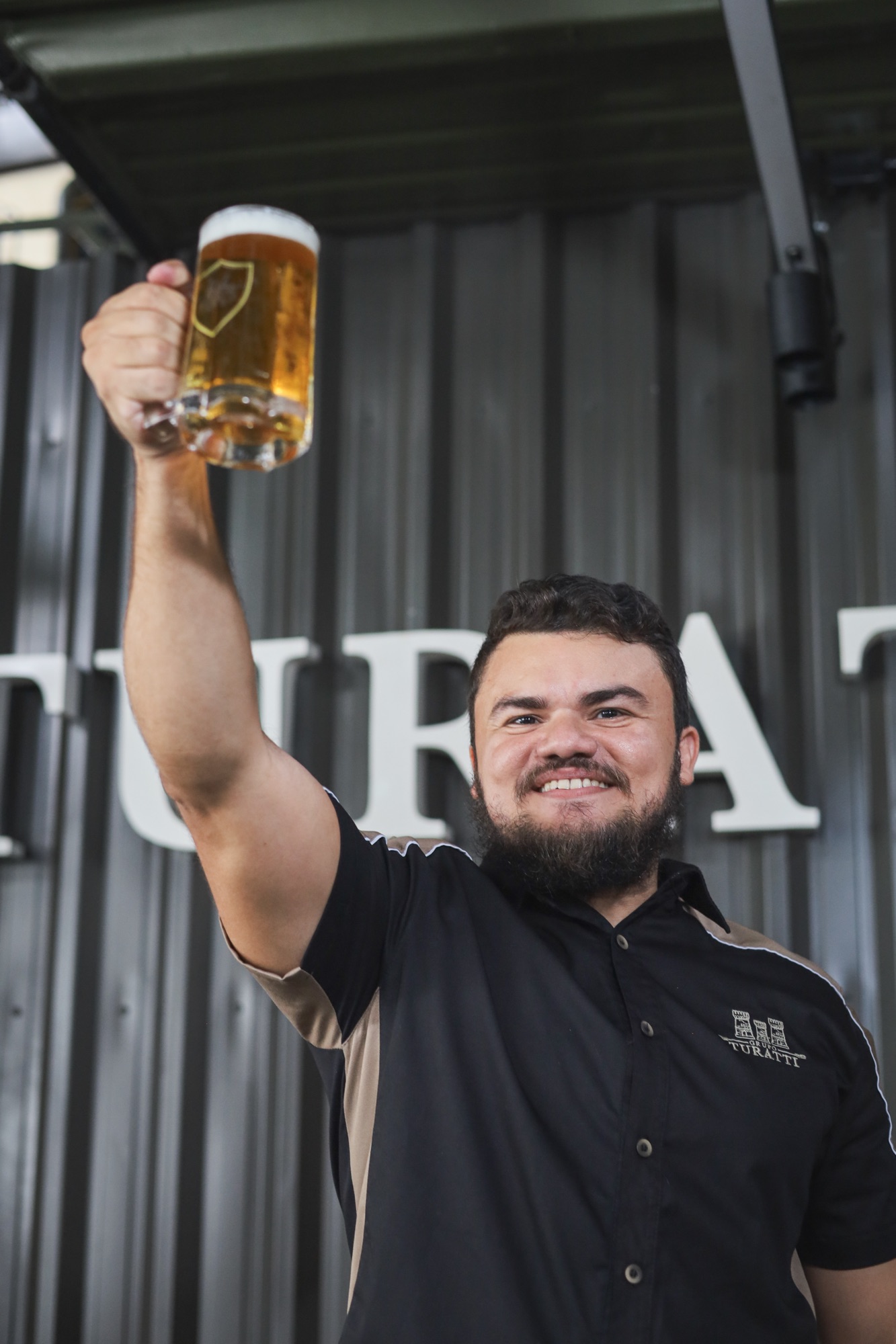 Cervejaria Turatti destaca crescimento no consumo de chope e reforça serviço de entregas para festas em Fortaleza e região