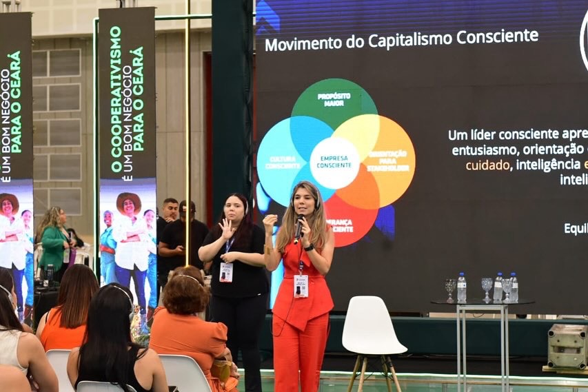 Cooperativismo cearense ganha destaque no 12º CearáRH com o Espaço SomosCoop