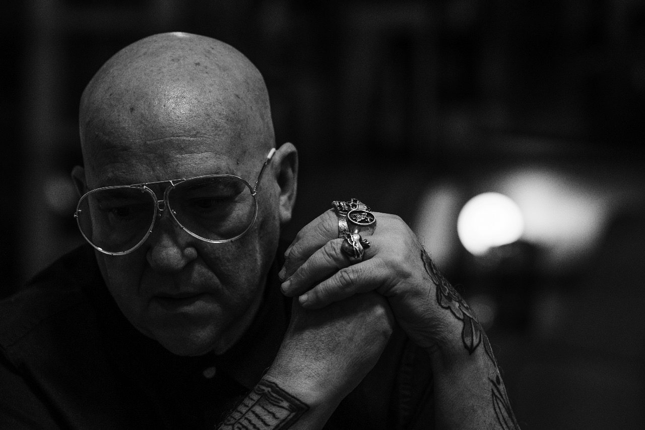 Escritor Diógenes Moura lança o livro Sexo e Funeral nesta sexta no Museu da Fotografia Fortaleza