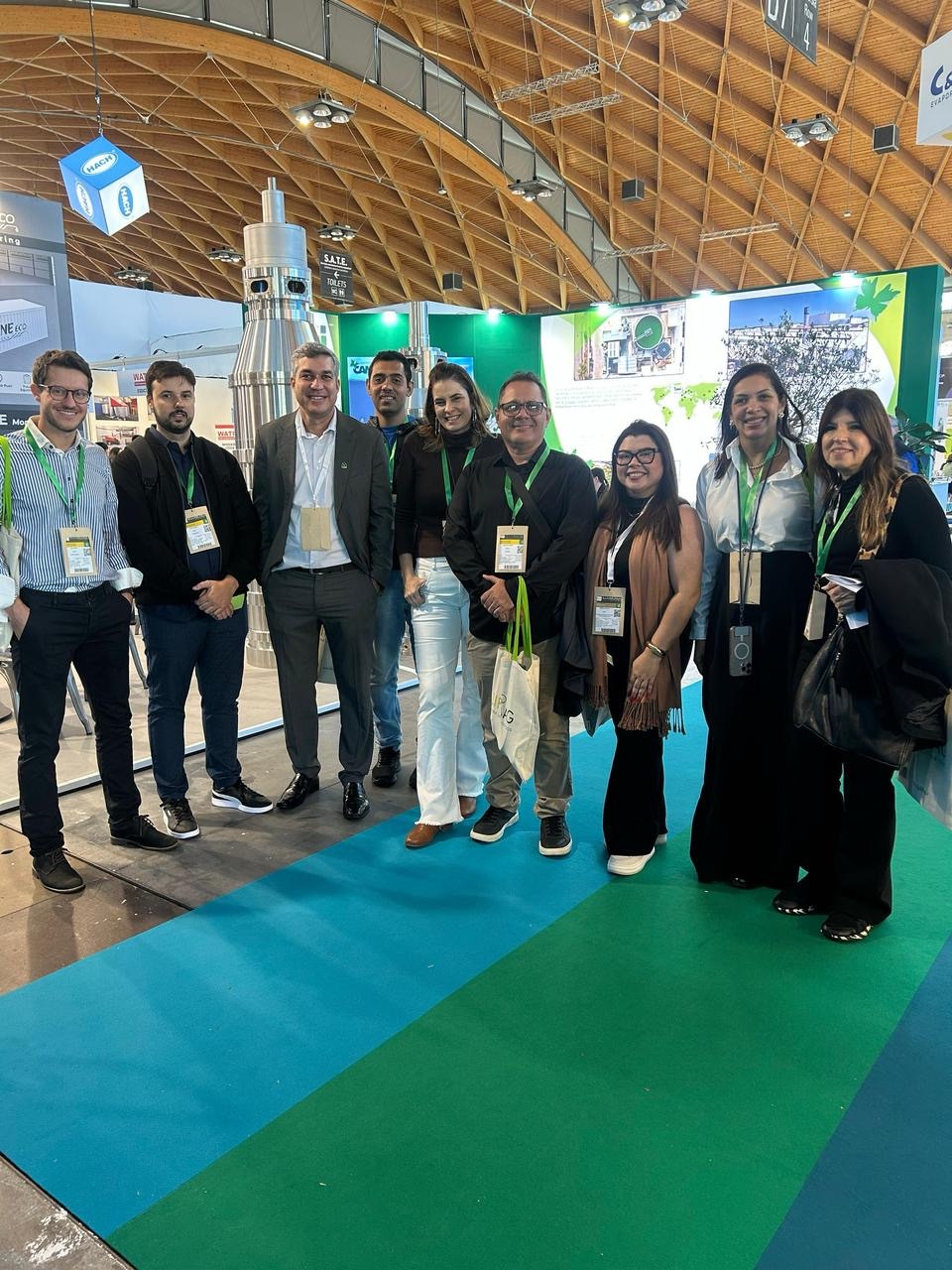 Mundo Limpo integra missão do Sindiverde na Ecomondo, maior feira de economia circular da Europa