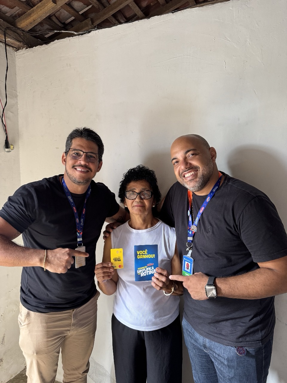 Brilux celebra ganhadores e segue com promoção até 21 de novembro; último sorteio terá carro 0 km