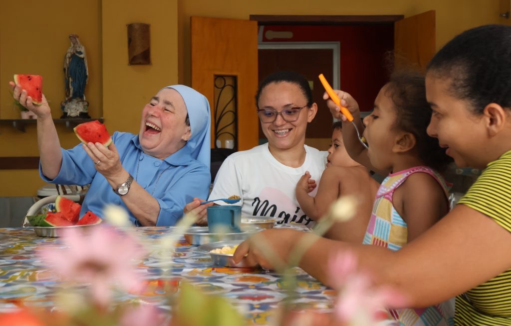 Lar Amigos de Jesus realiza bazar de Natal nos dias 2 e 3 de dezembro