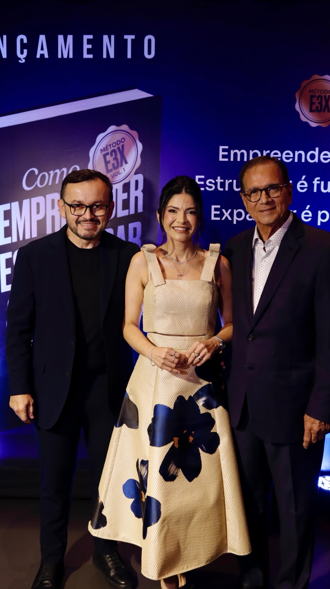 Tatianne Teófilo celebra noite exclusiva e apresenta seu livro em um evento marcado por sofisticação e protagonismo empresarial