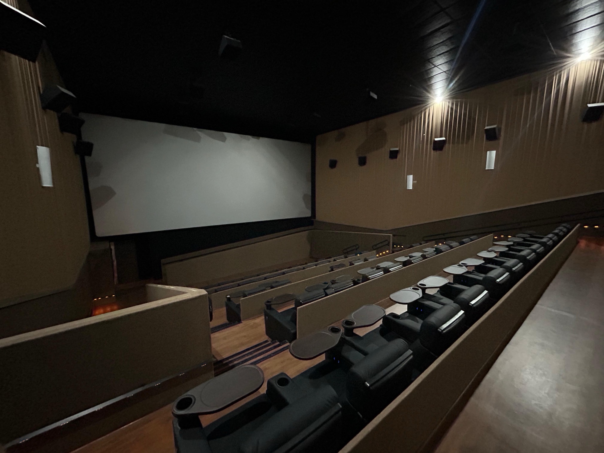 Terrazo Shopping inaugura cinema premium com tecnologia a laser e som Dolby Atmos