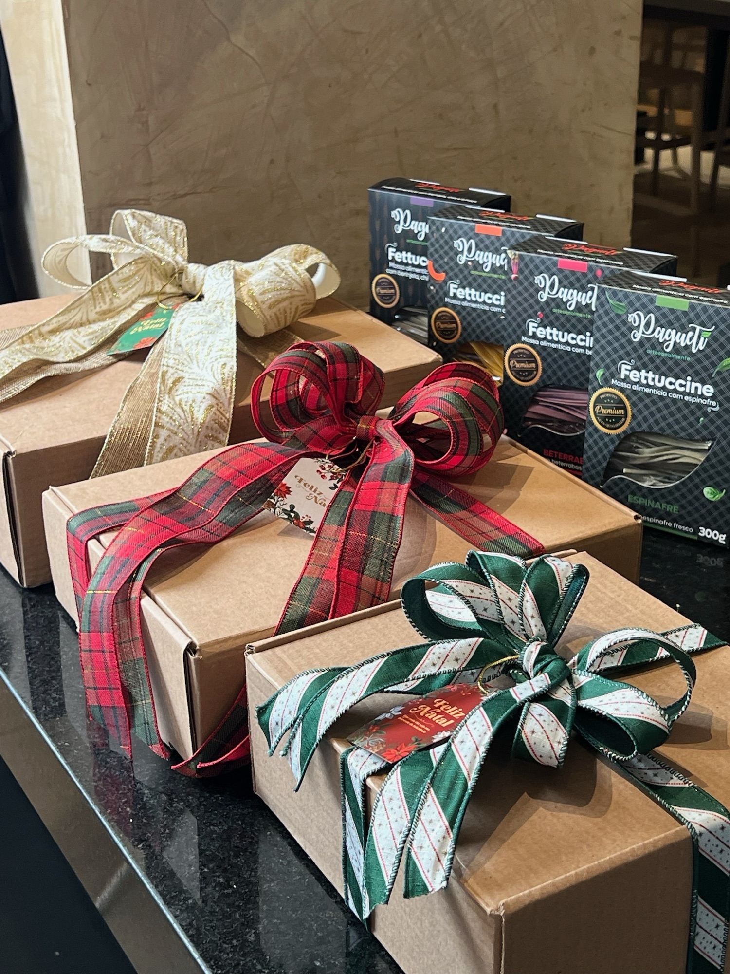 Empresas Nagaura e Pagueti criam kits de Natal com foco em ingredientes frescos e combinações artesanais