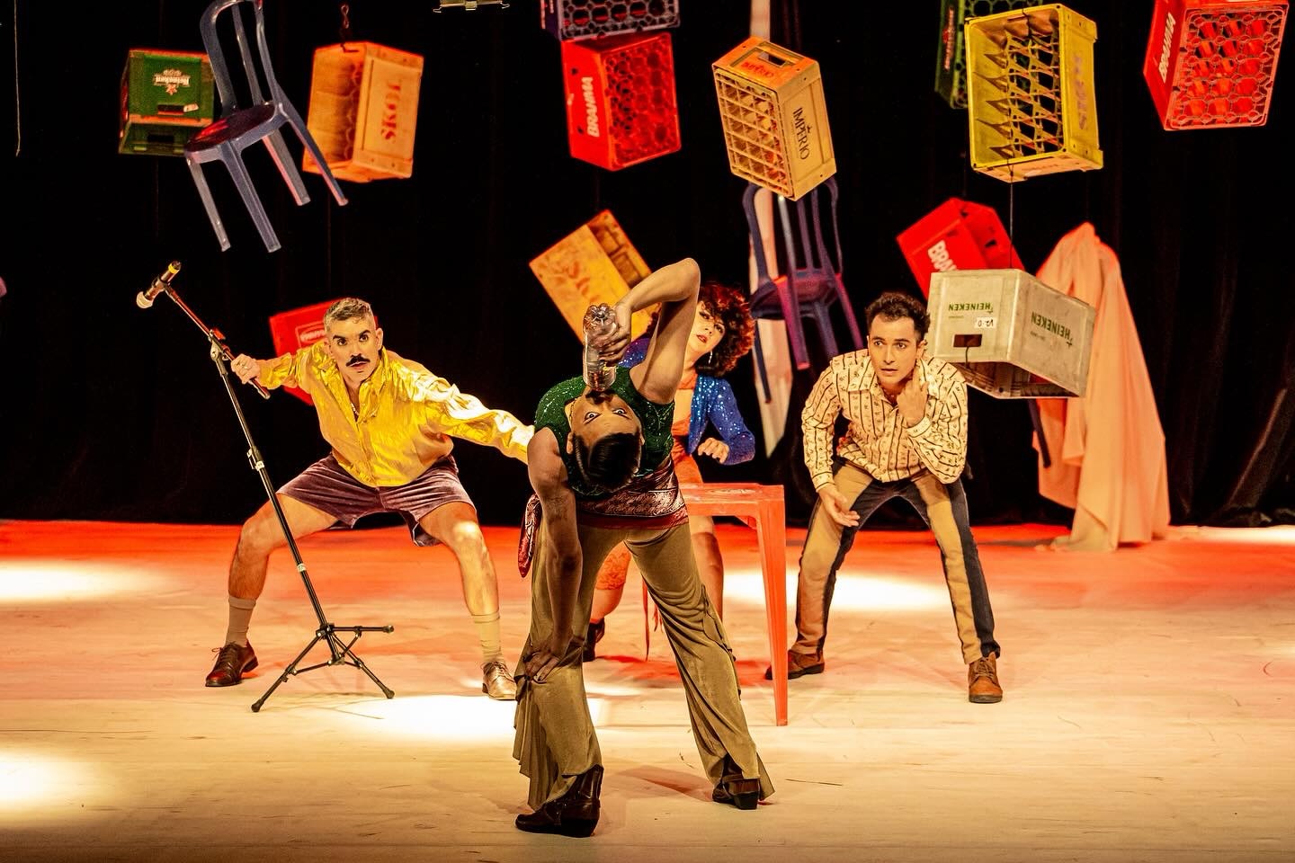 Cia. Inquieta realiza Mostra Repertório no Theatro José de Alencar com “Pra Frente Pior” e “Tchau Amor”.