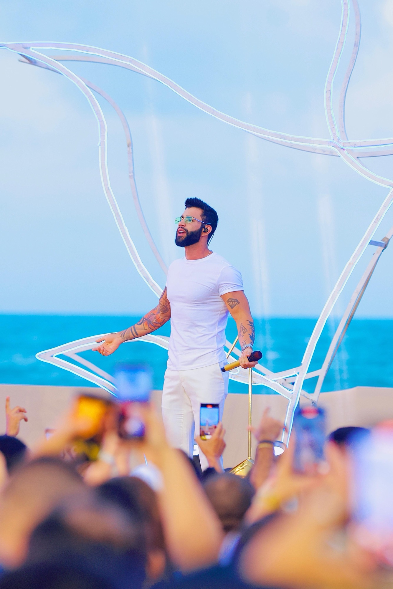 Gusttavo Lima apresenta edição do Paraíso Particular Sunset no Beach Park