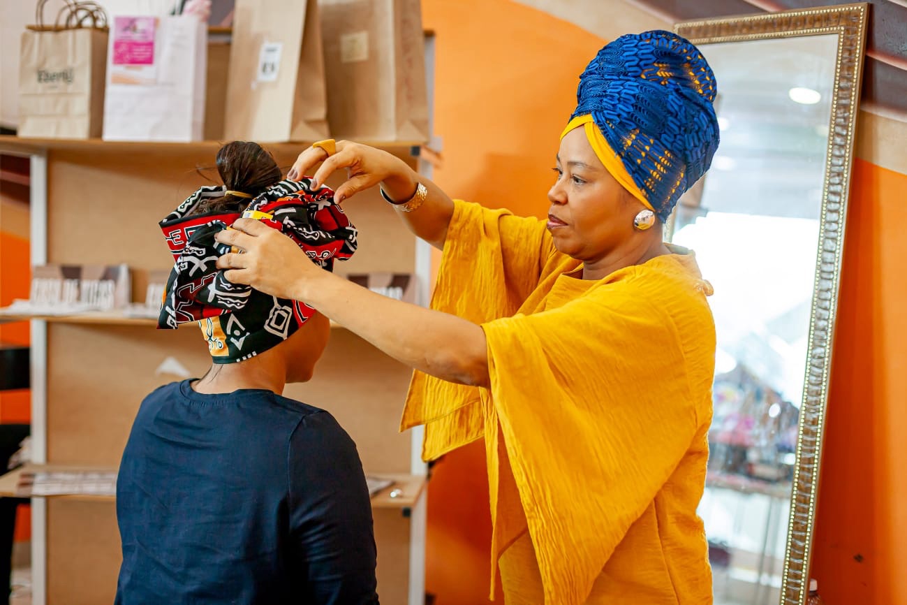 Ciclo Ceará Carnavalesco 2026 abre inscrições para oficina de Turbantes Afro