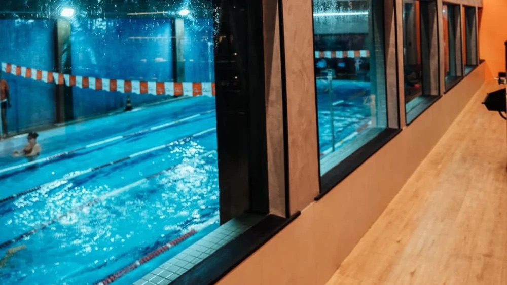 Morte em academia durante aula de natação escancara risco químico em piscinas de uso coletivo e levanta alerta nacional