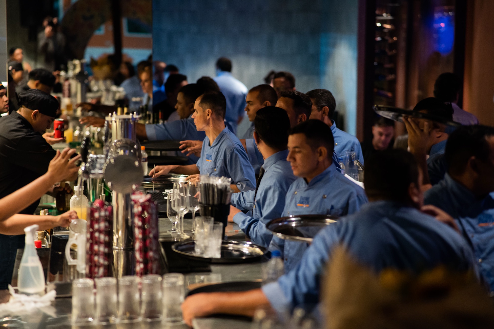 Restaurante Entre Amigos abre novas vagas de emprego em Fortaleza