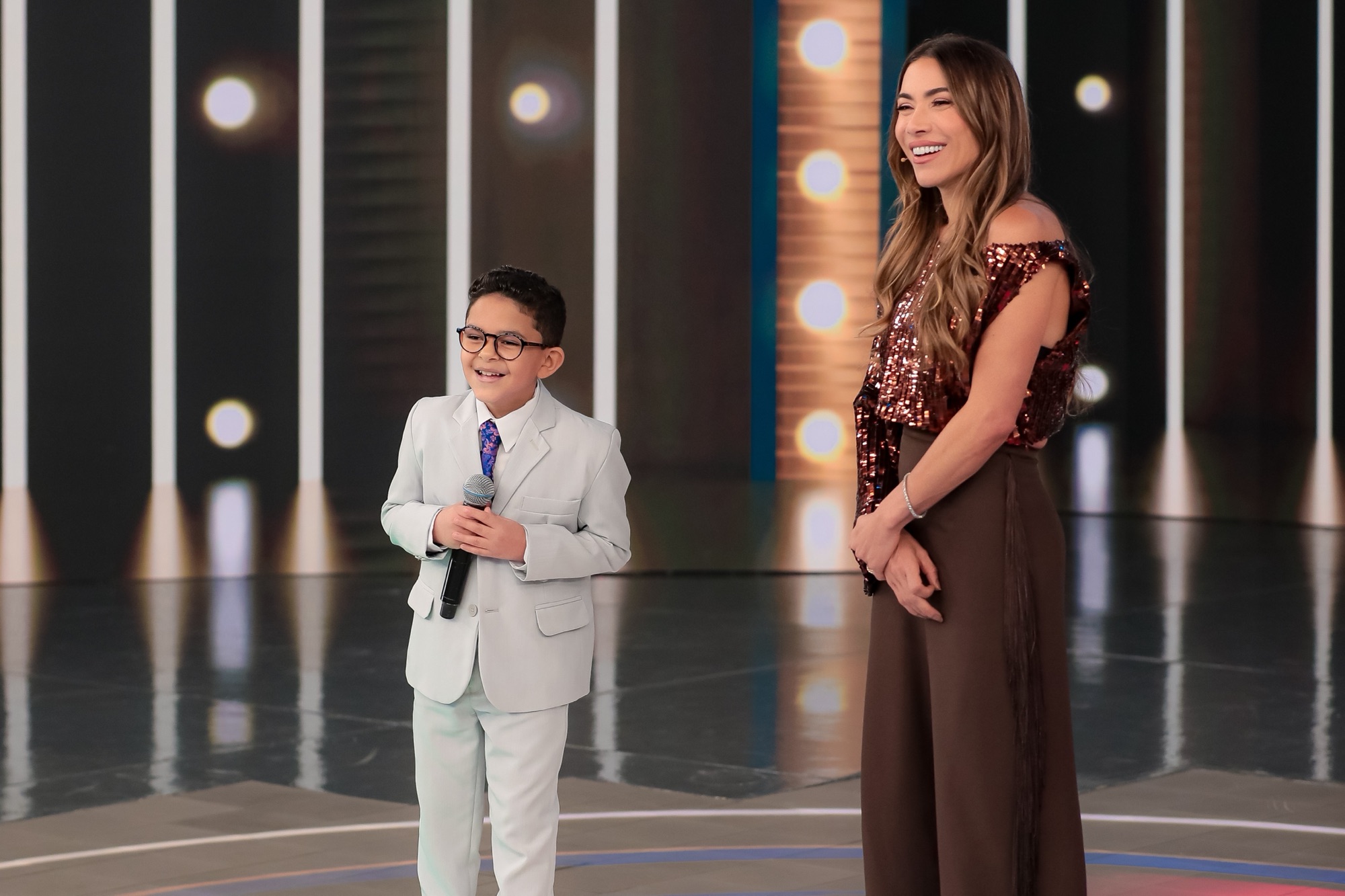 Moisés Andrade emociona o Brasil e viraliza após apresentação no Programa Silvio Santos