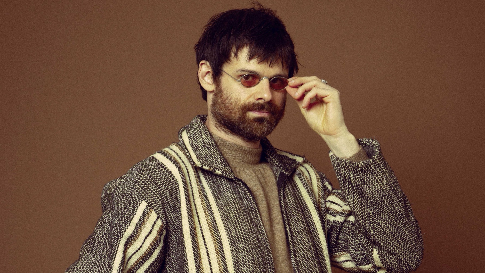 Daniel Gnatali lança EP “Antes do Sol” e aposta em sonoridade entre folk-pop e MPB para conquistar novos públicos