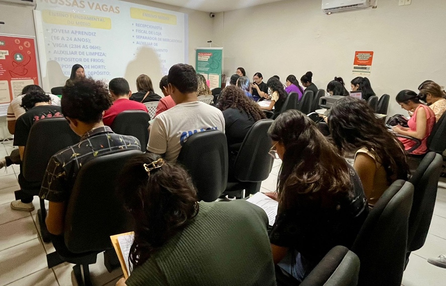 Sine Fortaleza reúne 2,4 mil vagas e intensifica seleções na semana do Dia do Trabalhador