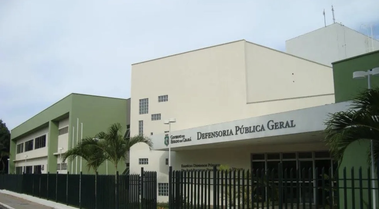 Defensoria Pública do Ceará completa 29 anos e expõe crise no interior com 64 municípios sem atendimento